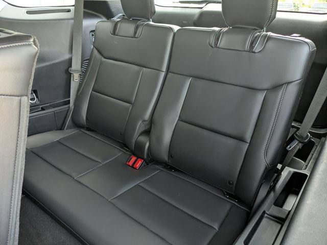 Used 2023 Ford Explorer XLT w/ Equipment Group 202A AWD/4WD image 29
