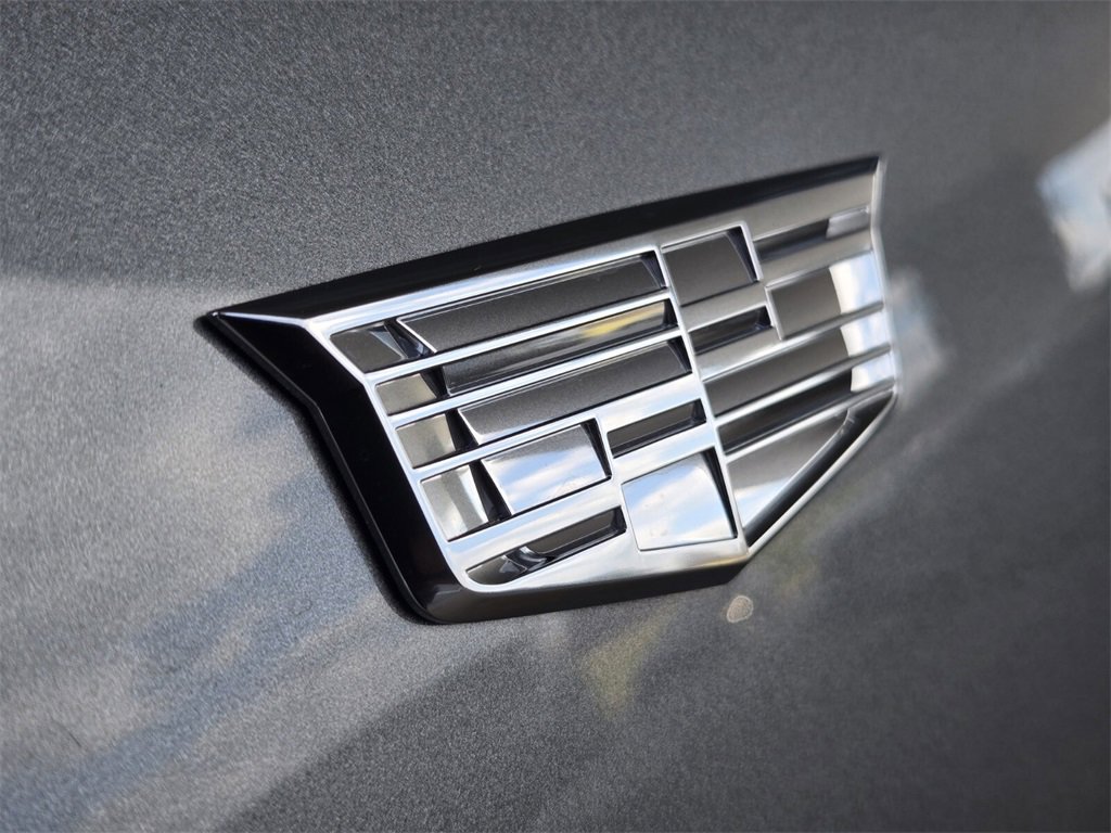 Used 2025 Cadillac XT6 Premium Luxury image 10