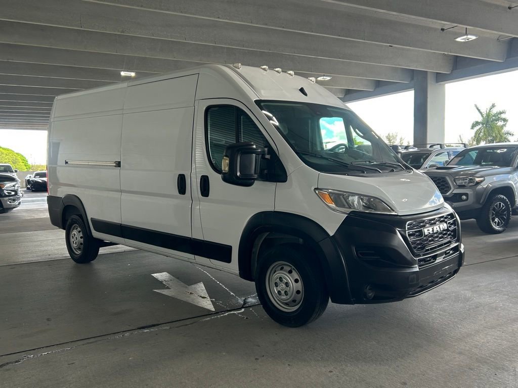 Used 2023 RAM ProMaster 2500 image 3