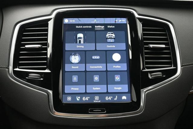 Used 2023 Volvo XC90 B6 Ultimate w/ Protection Package AWD/4WD image 17