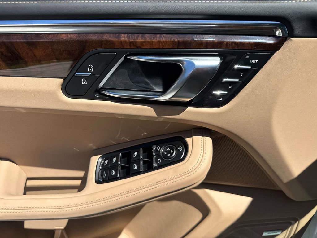 New 2026 Porsche Macan GTS image 21