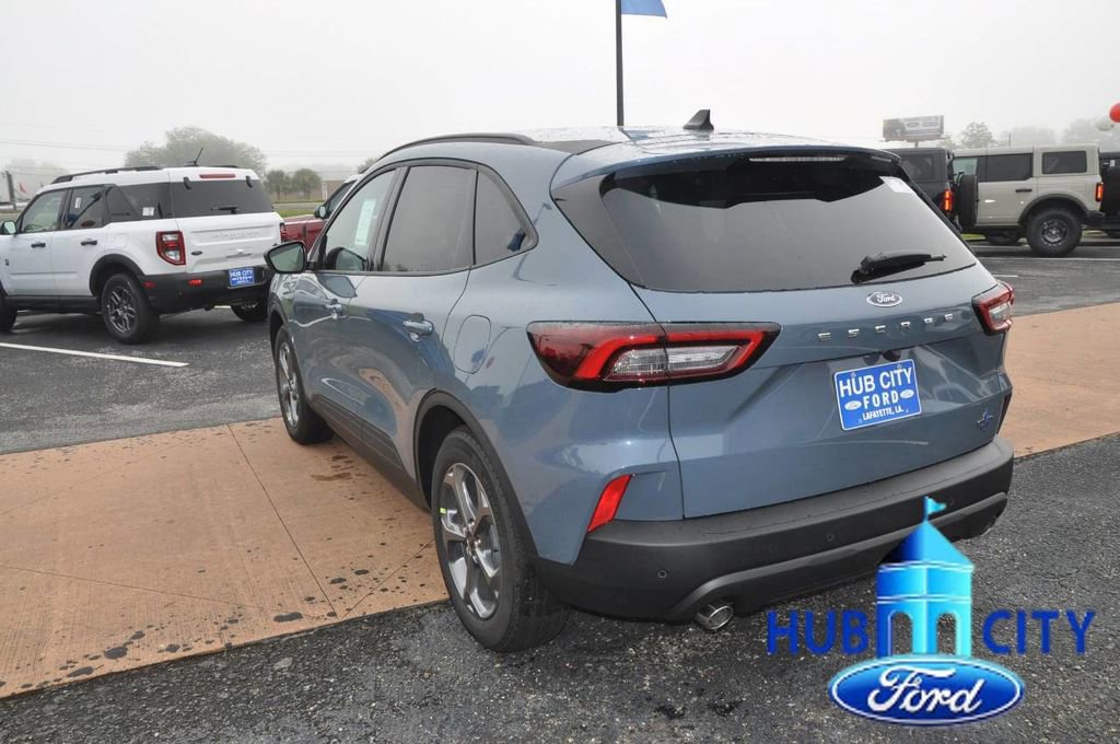 New 2026 Ford Escape ST-Line w/ Tech Pack #1 image 3