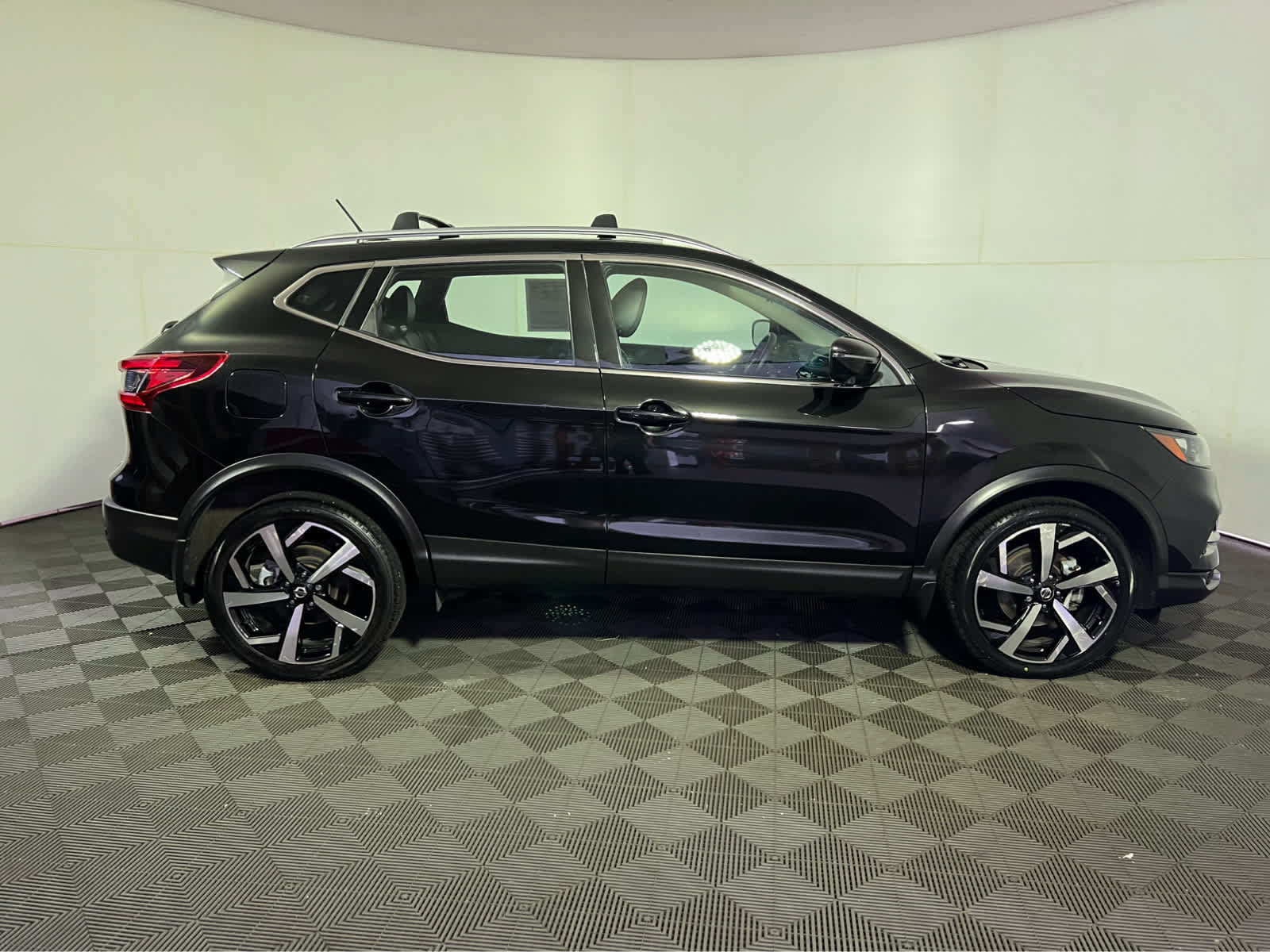Certified 2022 Nissan Rogue Sport SL AWD/4WD image 8