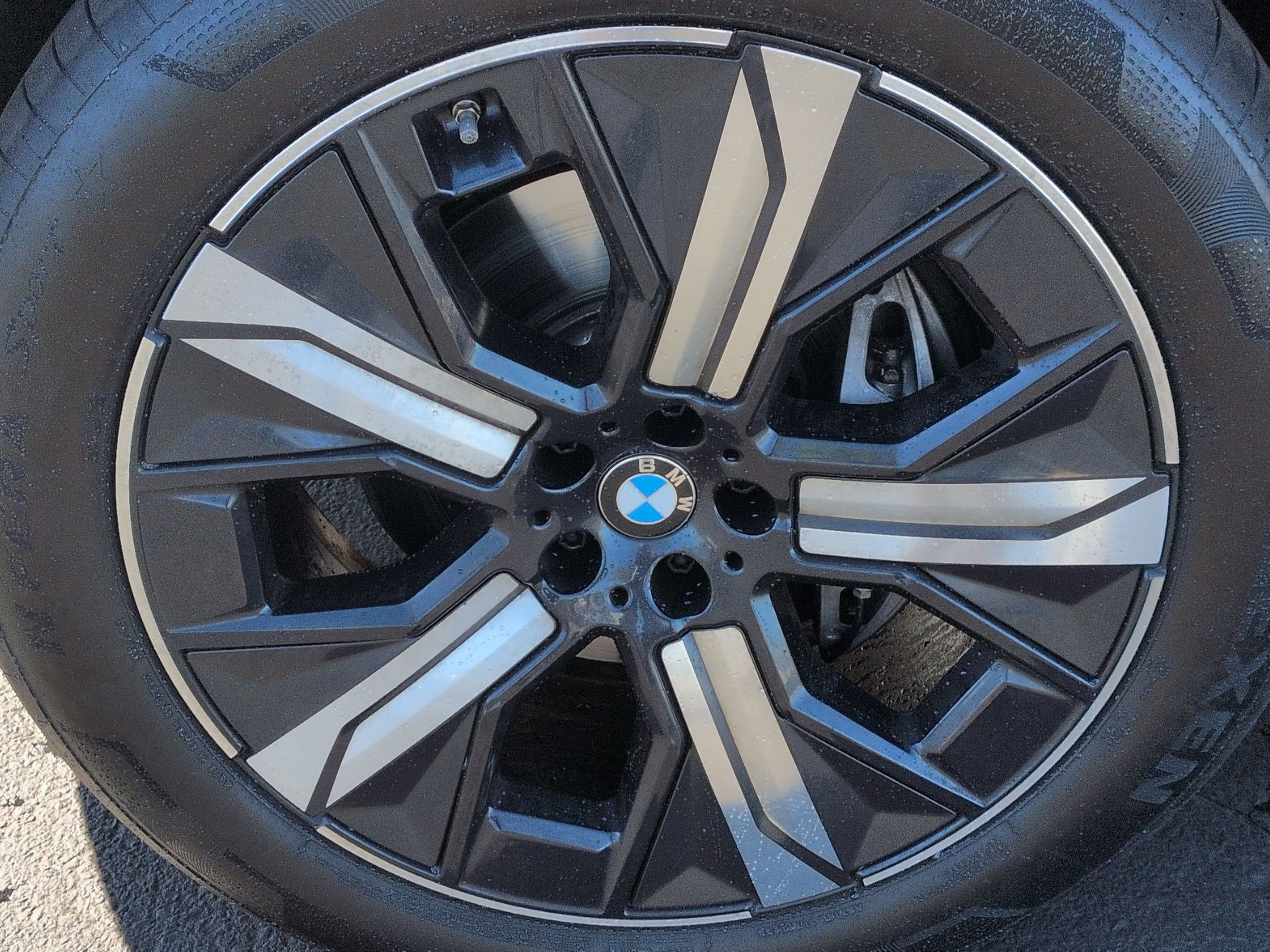 Used 2026 BMW iX xDrive45 image 13