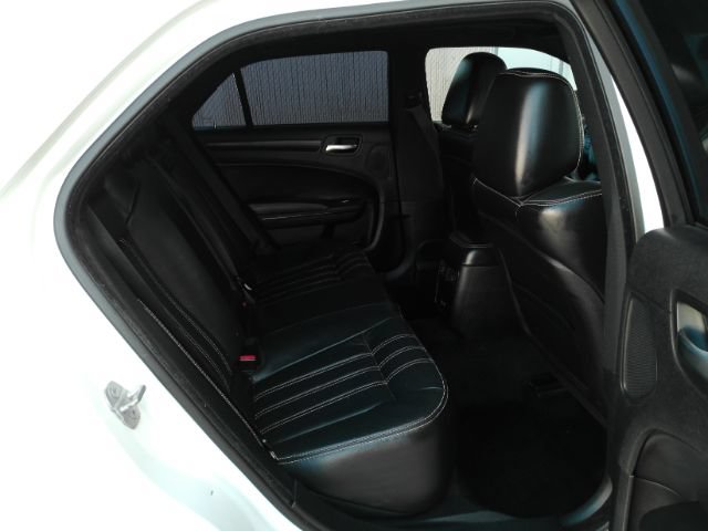 Used 2015 Chrysler 300 S AWD/4WD image 22