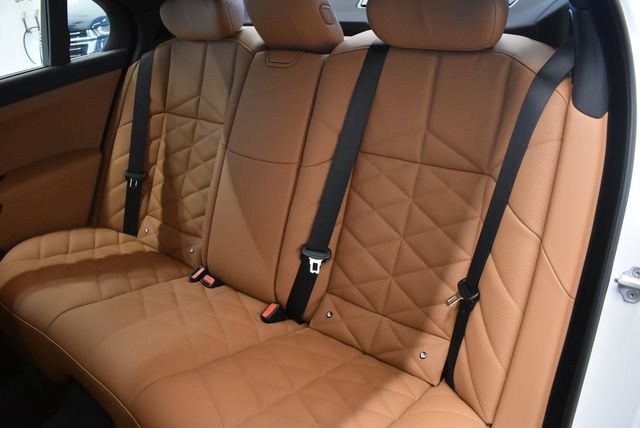 New 2027 BMW 740i xDrive w/ M Sport Package AWD/4WD image 7