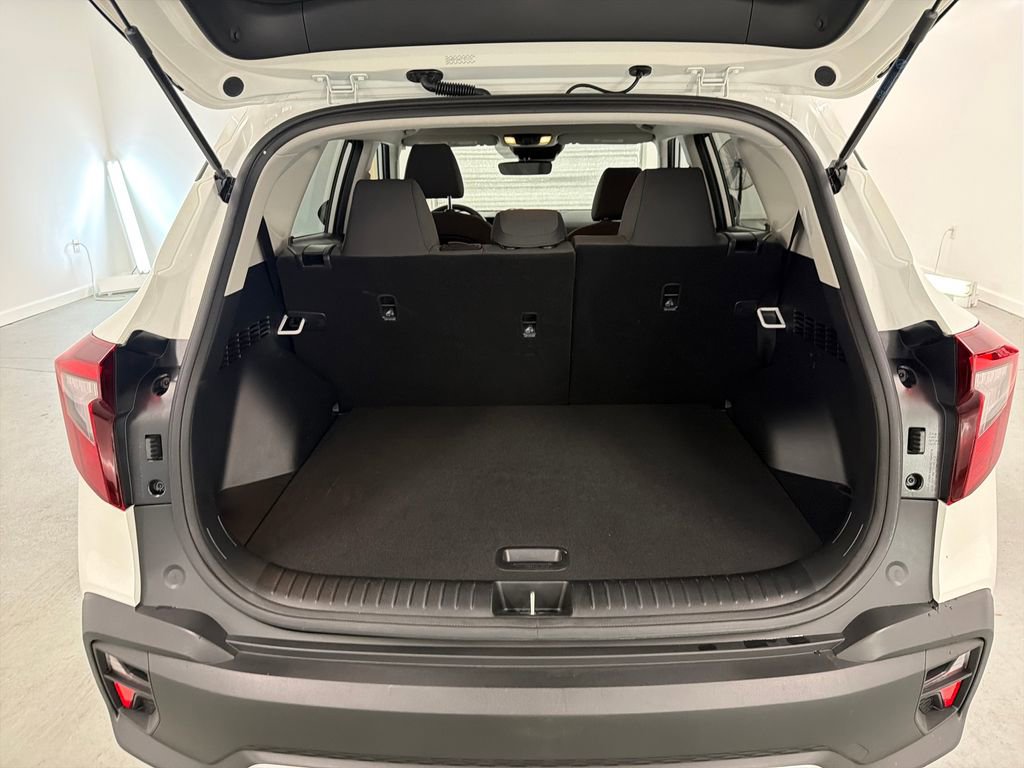 Used 2026 Kia Seltos LX FWD image 9