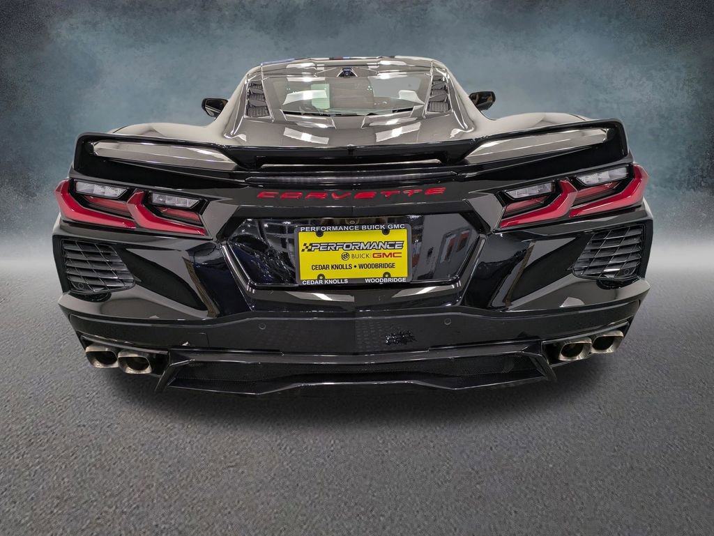Used 2022 Chevrolet Corvette Stingray Preferred Cpe w/ Z51 Performance Package RWD image 5