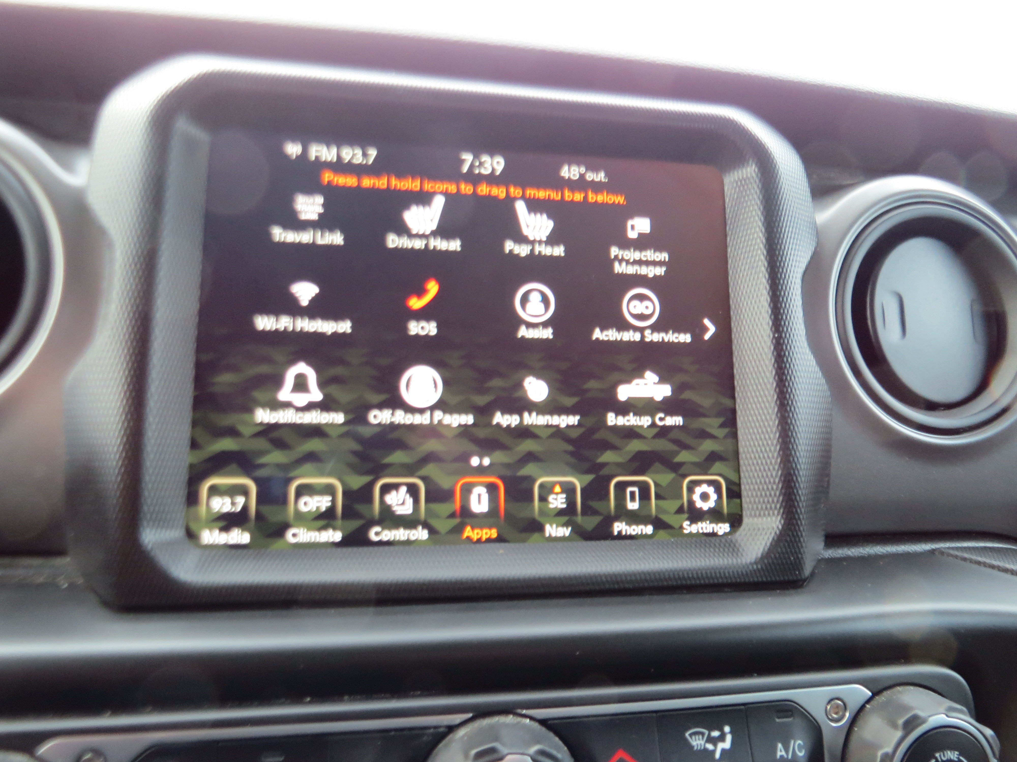 Used 2023 Jeep Gladiator Sport AWD/4WD image 19
