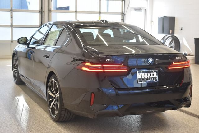 New 2027 BMW 550e xDrive w/ Executive Package AWD/4WD image 10