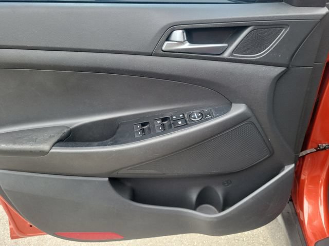 Used 2016 Hyundai Tucson SE w/ Option Group 02 FWD image 14