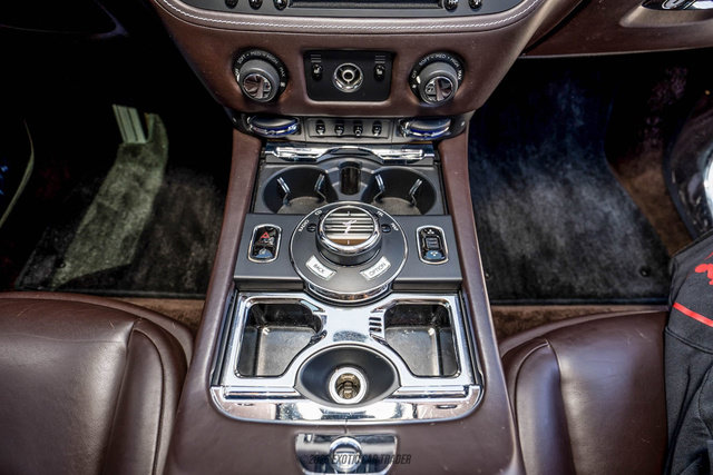 Used 2016 Rolls-Royce Wraith RWD image 58