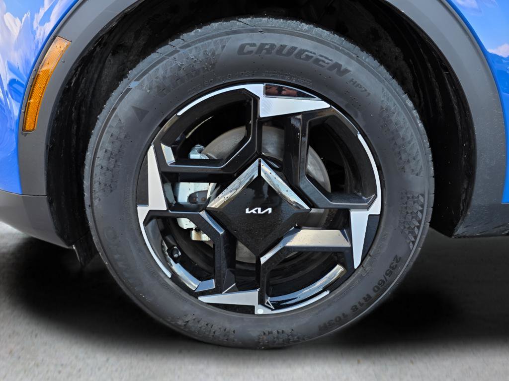 Used 2026 Kia Sportage EX FWD image 11
