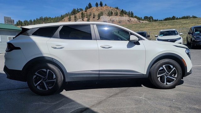 Used 2023 Kia Sportage LX AWD/4WD image 5