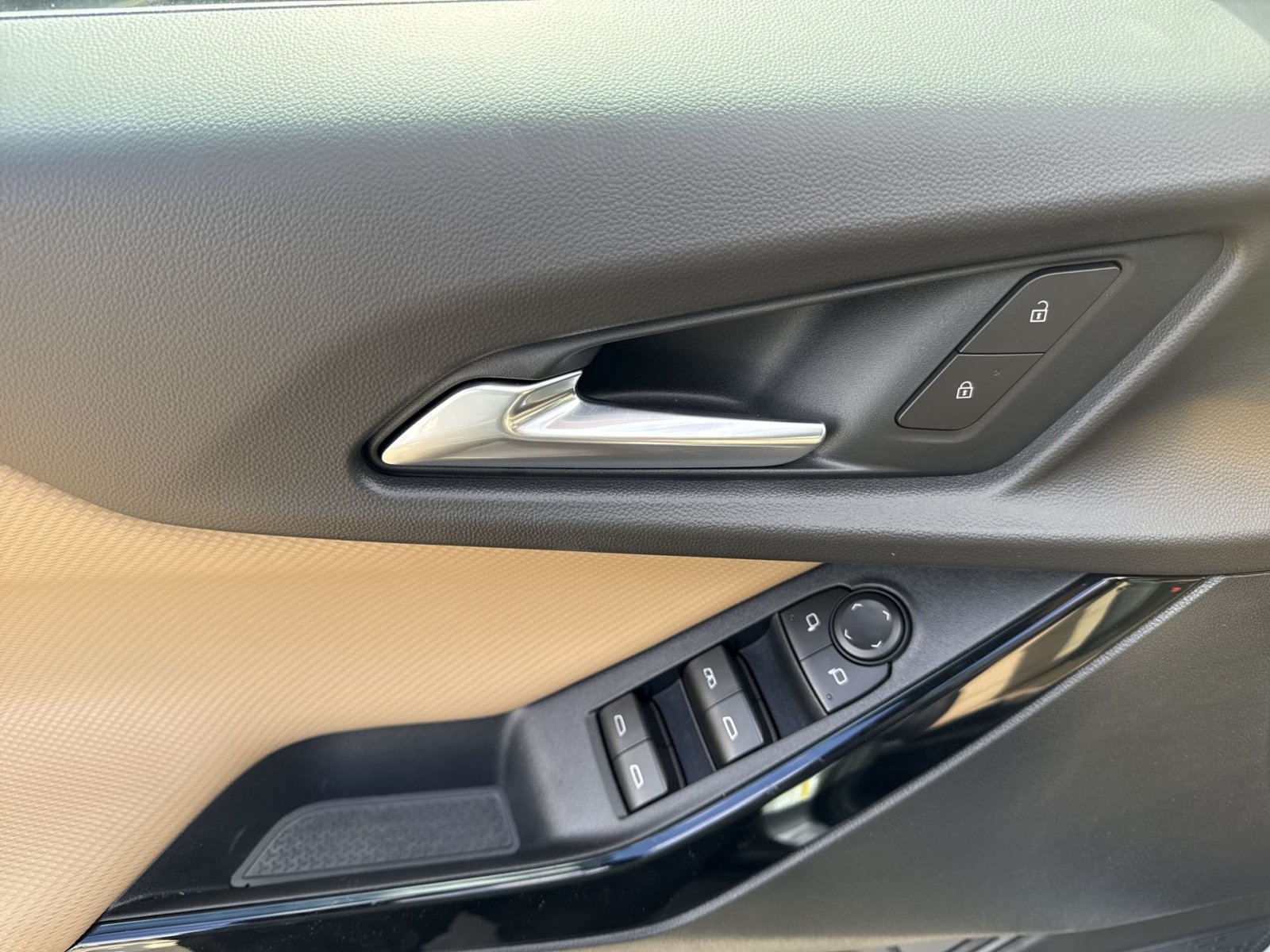 New 2026 Chevrolet Equinox ACTIV FWD image 15