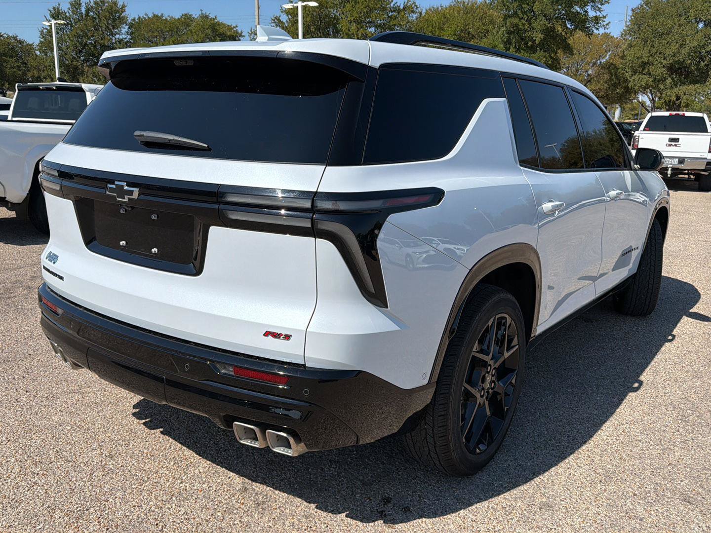 Used 2026 Chevrolet Traverse RS FWD image 7