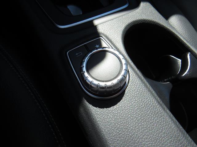 Used 2018 Mercedes-Benz GLA 250 4MATIC image 16