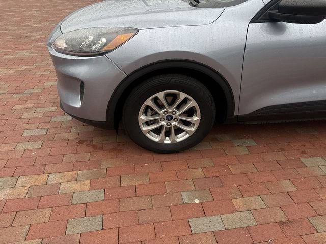 Used 2022 Ford Escape S FWD video 2