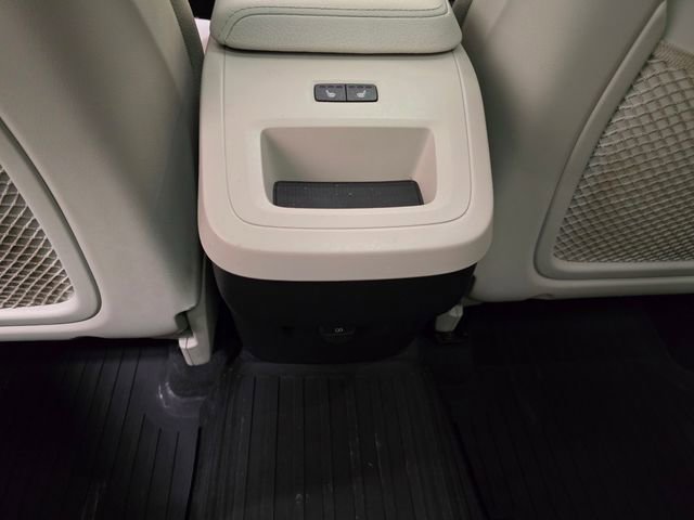 Used 2021 Volvo XC60 T5 Momentum image 29