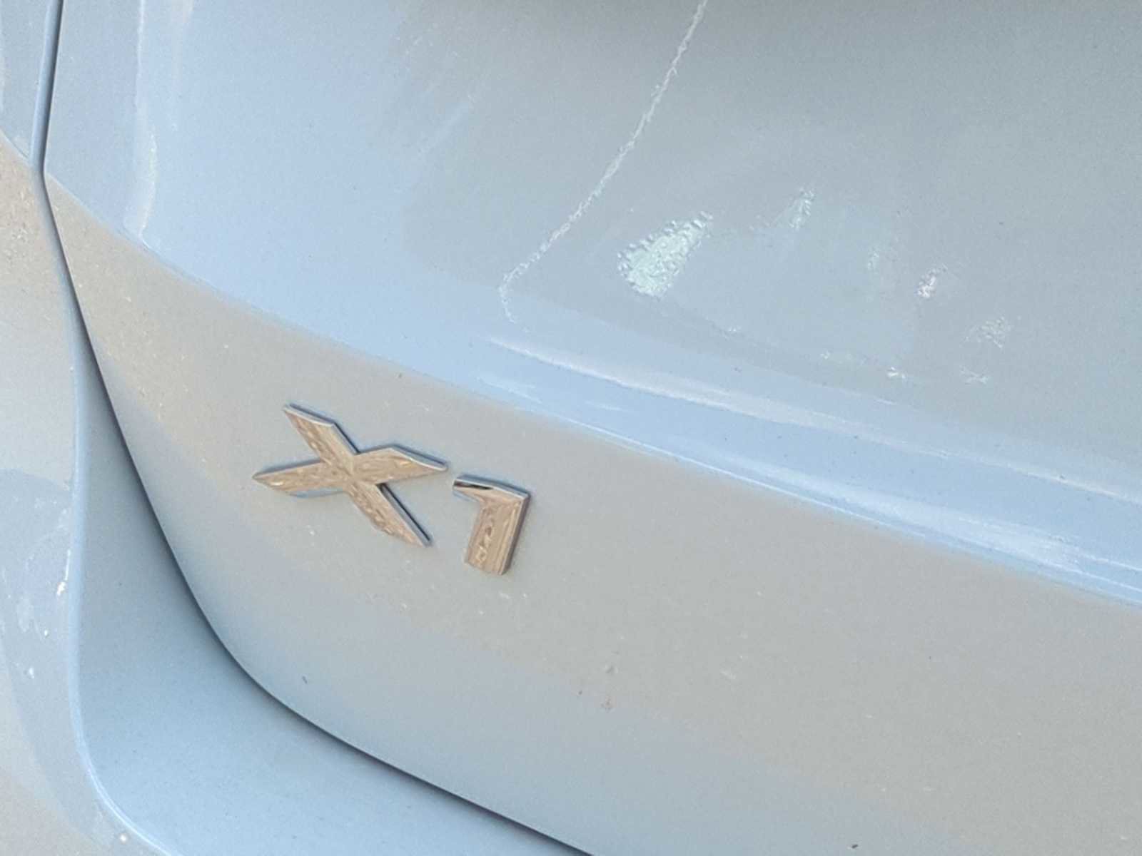 Used 2025 BMW X1 xDrive28i w/ Technology Package image 12