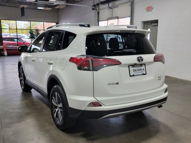 Used 2017 Toyota RAV4 XLE AWD/4WD image 7