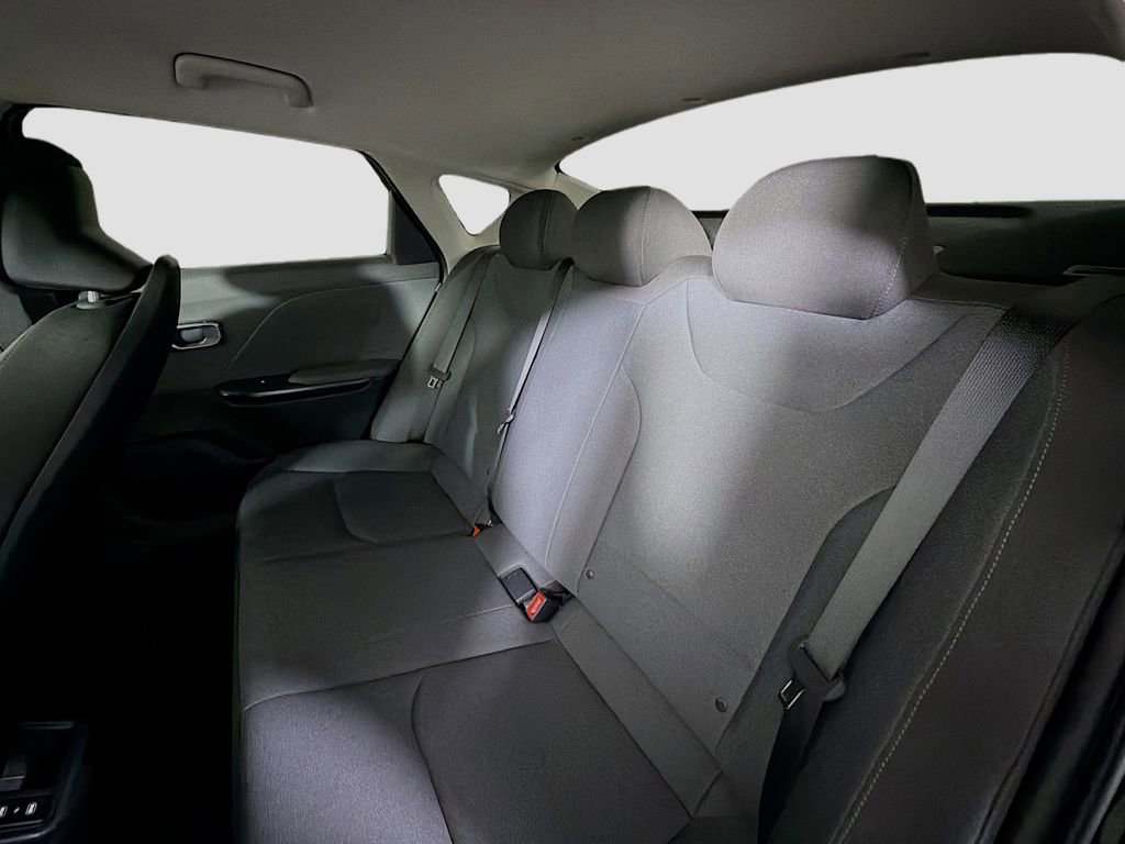 Used 2025 Kia K4 LX image 22