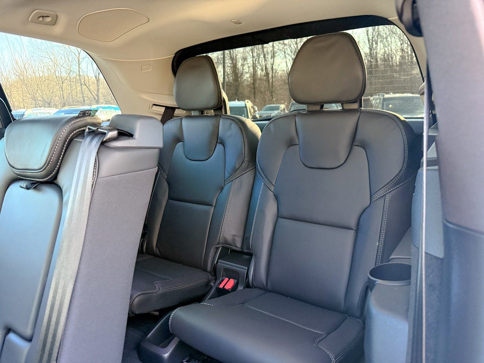 Used 2025 Volvo XC90 T8 Ultra w/ Protection Package AWD/4WD image 21