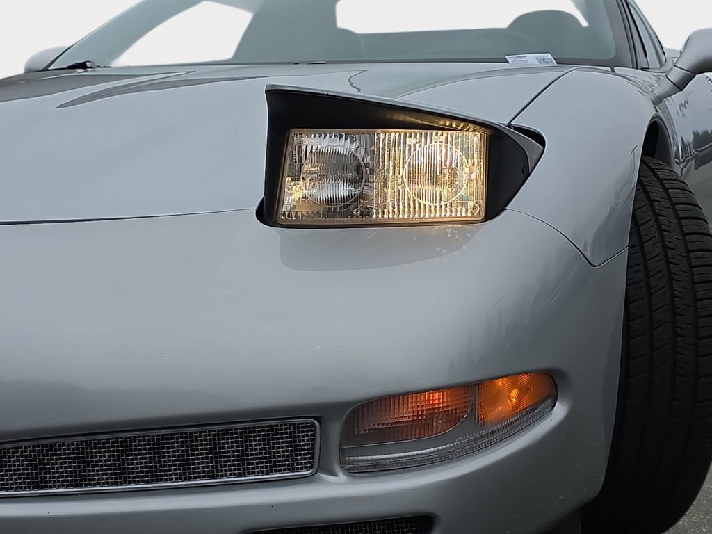 Used 2000 Chevrolet Corvette Convertible w/ Memory Pkg image 30