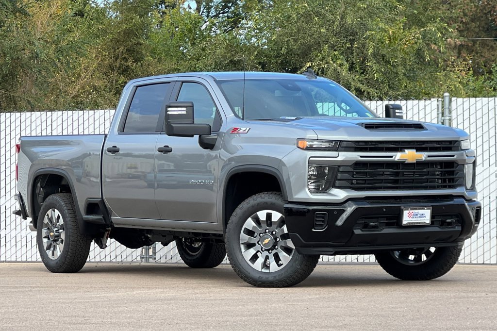 New 2026 Chevrolet Silverado 2500 Custom w/ Custom Value Package image 2