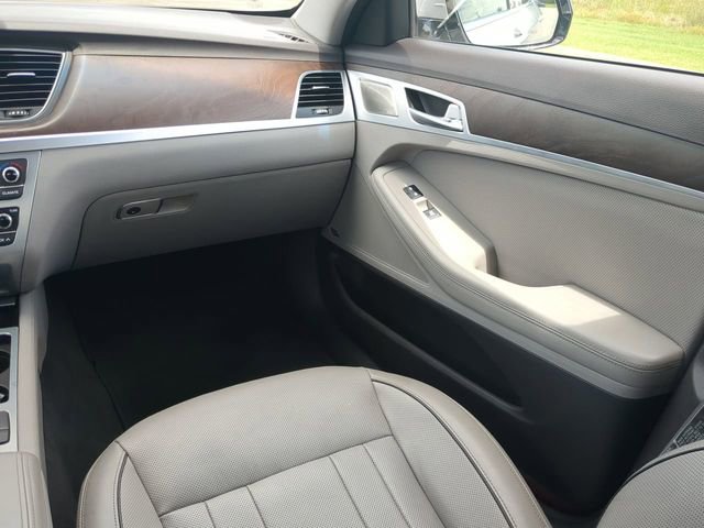Used 2018 Genesis G80 3.8 w/ Option Group 03 AWD/4WD image 15
