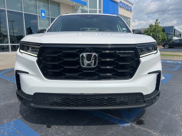 Used 2025 Honda Pilot Black Edition image 3