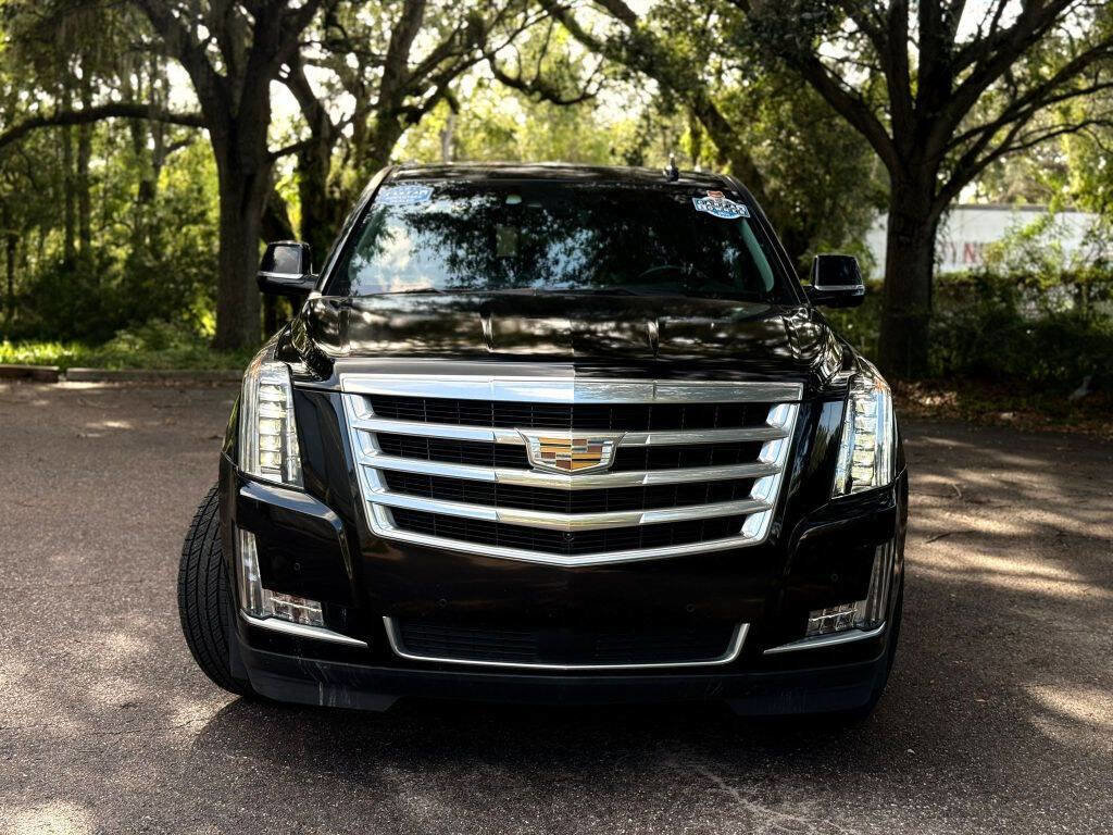 Used 2017 Cadillac Escalade ESV Premium Luxury image 2