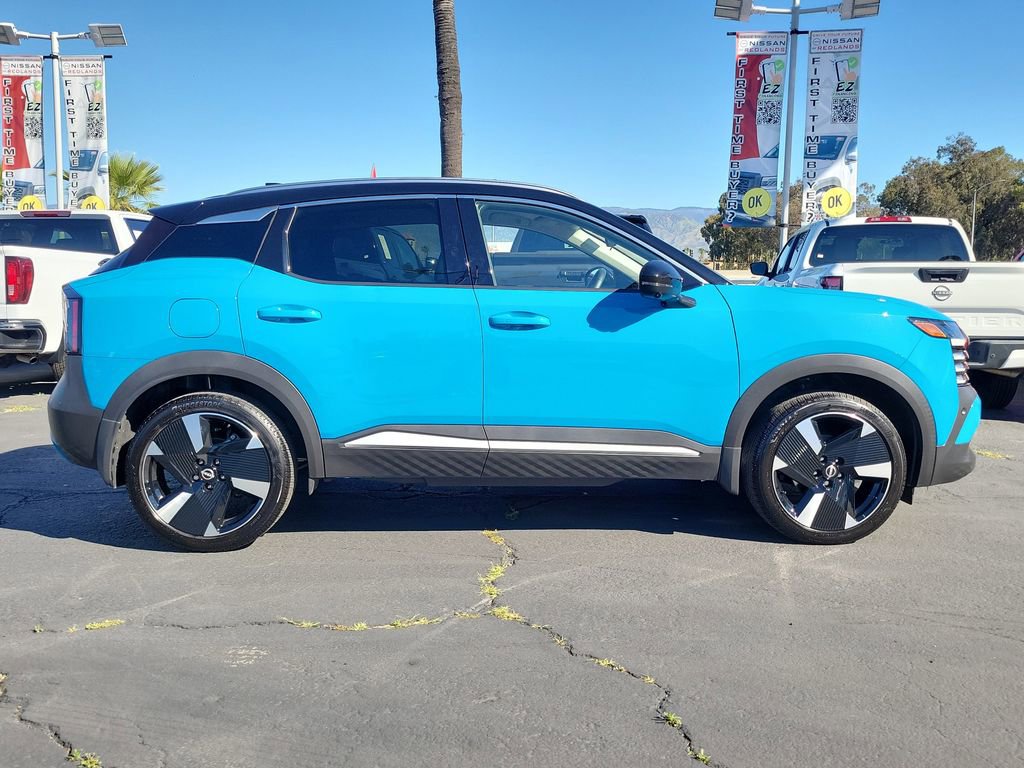 Used 2025 Nissan Kicks SR image 32