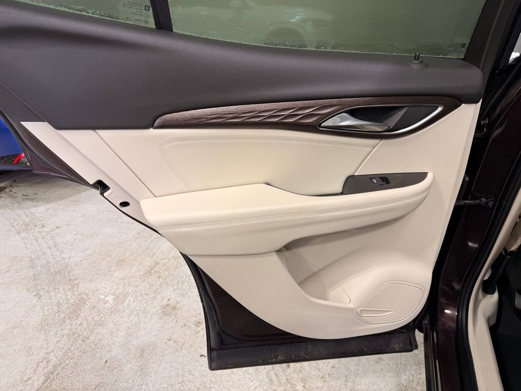 Used 2022 Buick Envision Avenir w/ Safety Package image 20