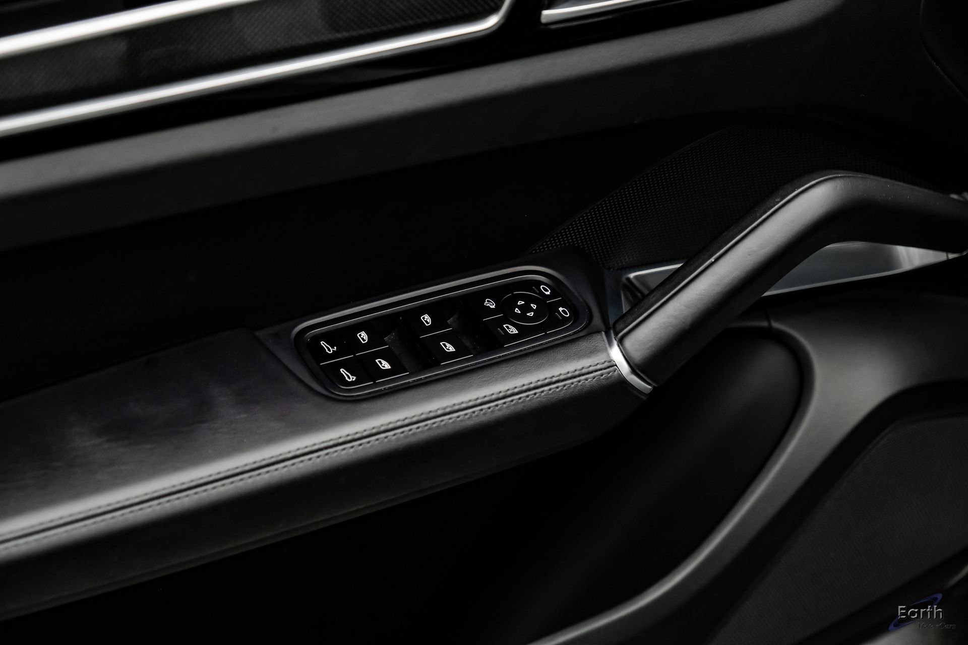 Used 2022 Porsche Cayenne Turbo image 88