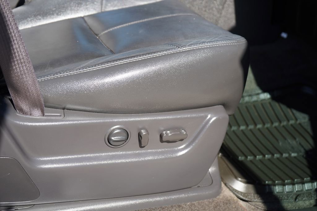 Used 2013 Chevrolet Tahoe LT image 19