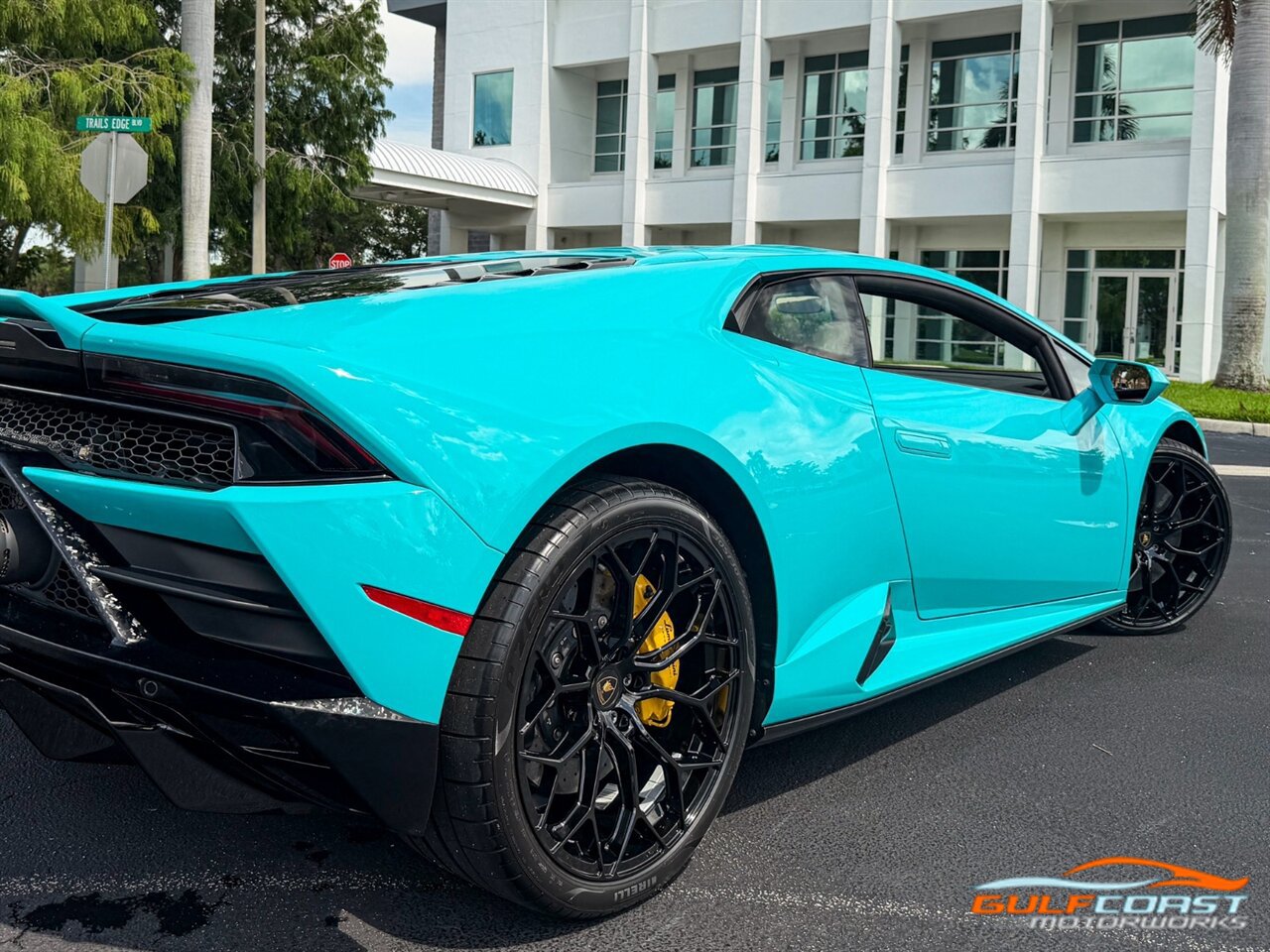 Used 2021 Lamborghini Huracan EVO RWD image 59