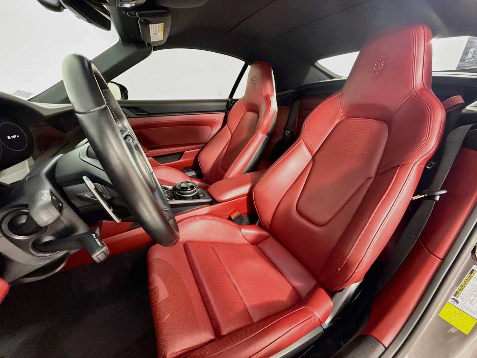 Certified 2024 Porsche 911 Carrera GTS RWD image 5