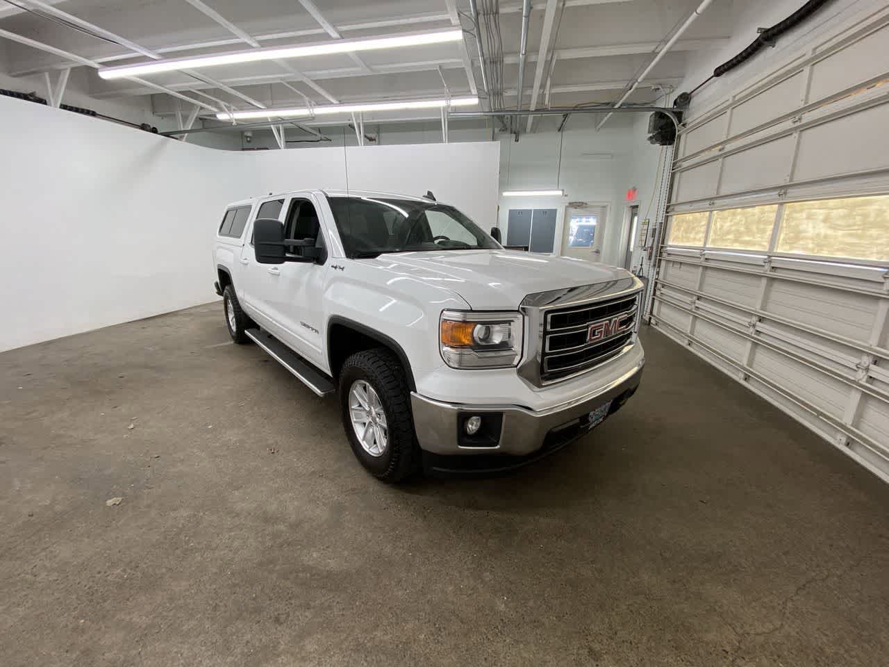 Used 2015 GMC Sierra 1500 SLE w/ SLE Value Package AWD/4WD image 8