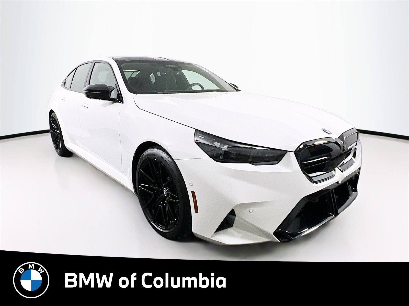New 2026 BMW M5 w/ Carbon Package image 1