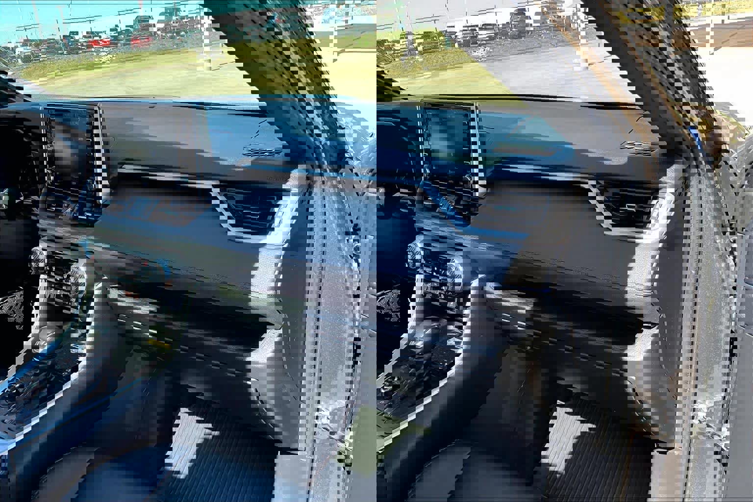 Used 2021 Toyota RAV4 XSE image 18