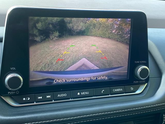 Used 2022 Nissan Rogue SV FWD image 23