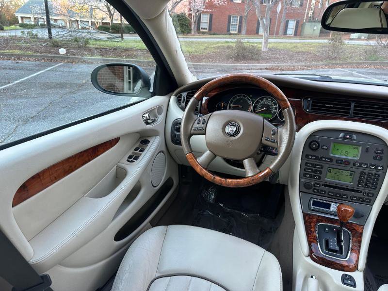 Used 2007 Jaguar X-TYPE 3.0 image 29