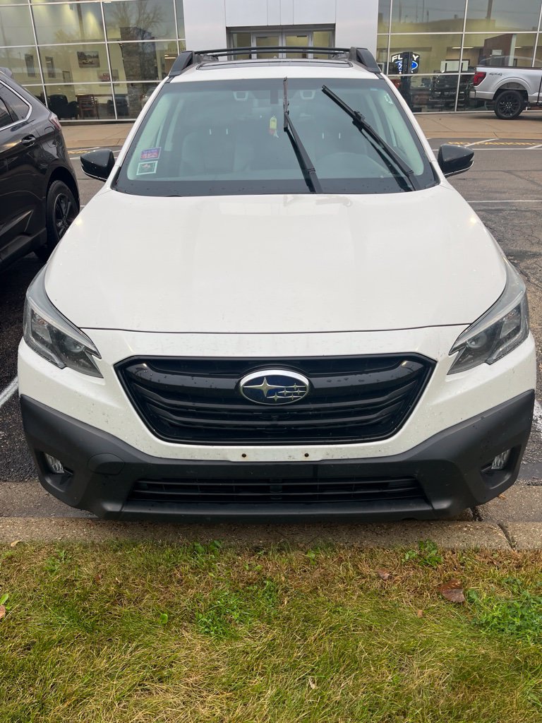 Used 2020 Subaru Outback Onyx Edition XT w/ Popular Package #2 AWD/4WD image 3