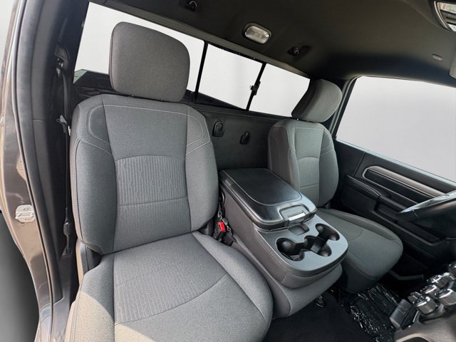 Used 2024 RAM 2500 Tradesman w/ Chrome Appearance Group AWD/4WD image 18