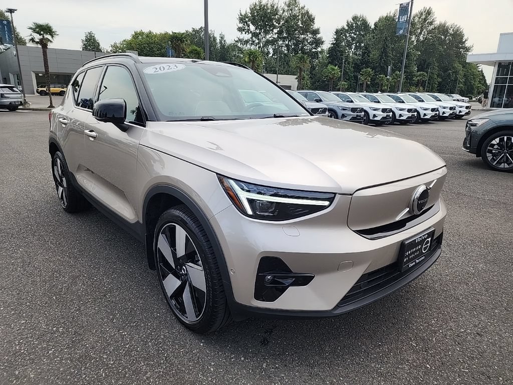 Used 2023 Volvo XC40 Recharge Ultimate w/ Protection Package Premier AWD/4WD image 6