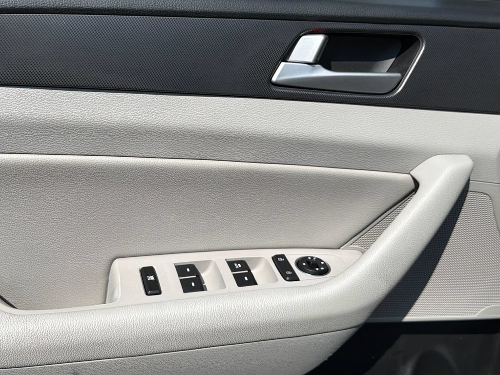 Used 2017 Hyundai Sonata Sport FWD image 27