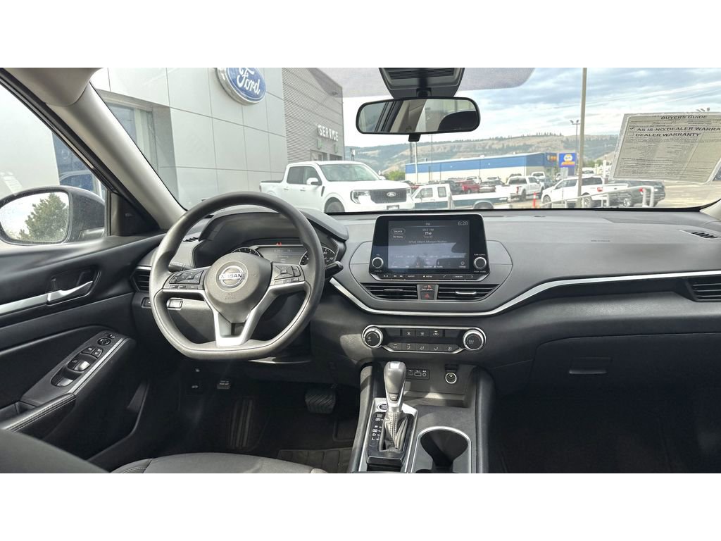 Used 2022 Nissan Altima 2.5 SV image 13