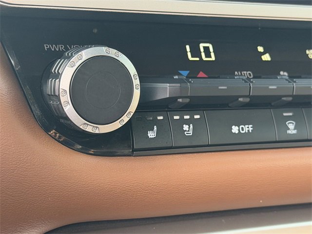 Used 2023 Toyota Tundra 1794 Edition image 17