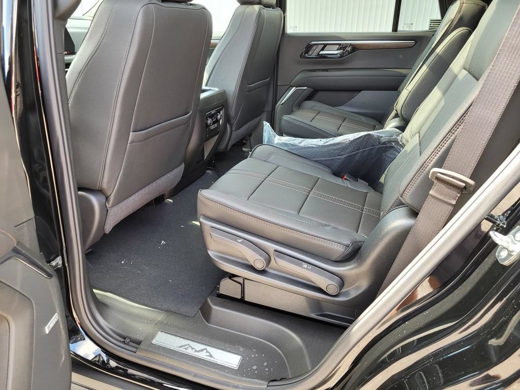 New 2026 Chevrolet Tahoe High Country AWD/4WD image 7